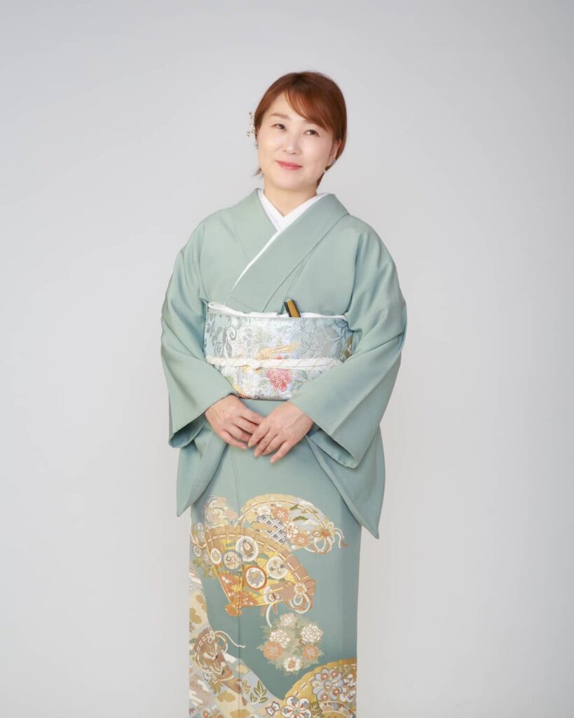 色留袖 全体