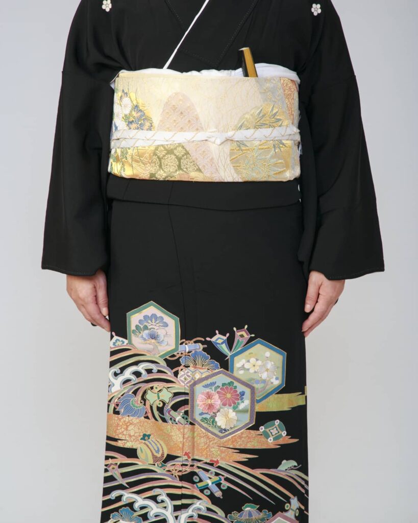 留袖写真正面アップ