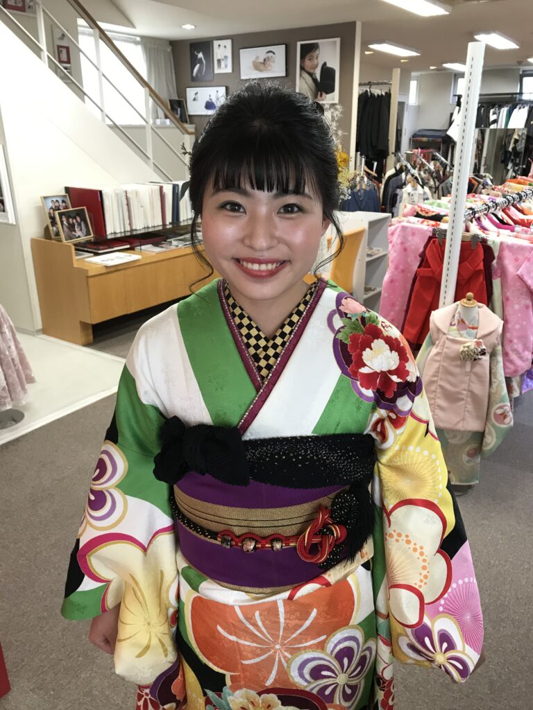 振袖レンタル相場価格と価格の違い Kimonoしゃなり