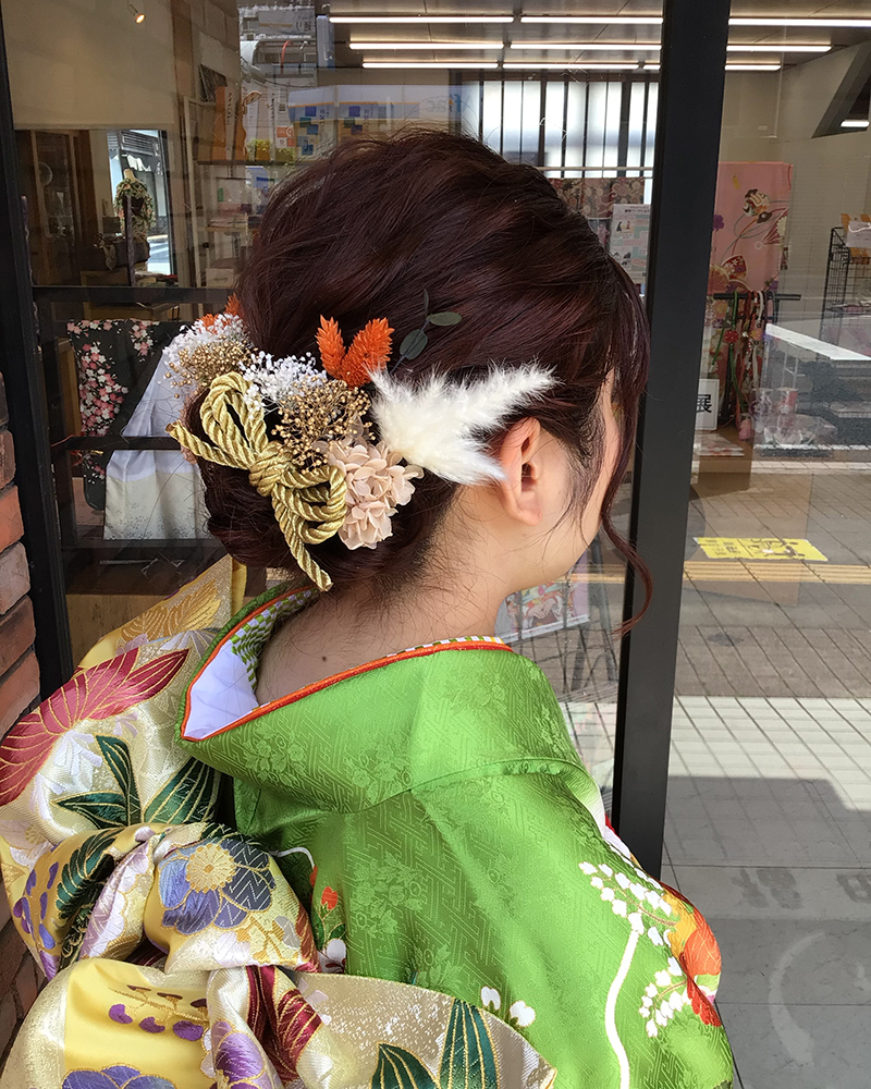 22年 令和4年 成人 人気の髪型 髪飾り Kimonoしゃなり