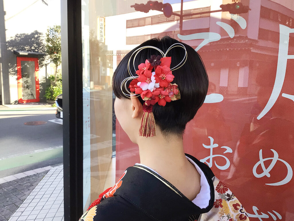 最新 お振袖に似合う髪型 髪飾り情報 Kimonoしゃなり